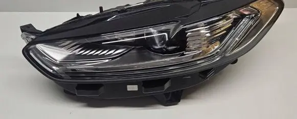 Ford Mondeo MK V Headlight/headlamp ES73-13D155-CE F117
