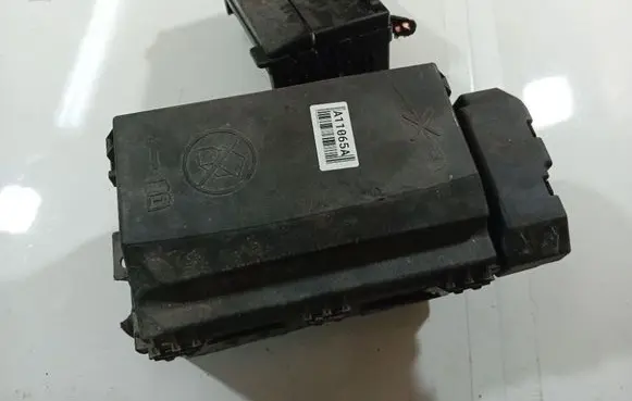 Opel Astra J Fuse box set 
