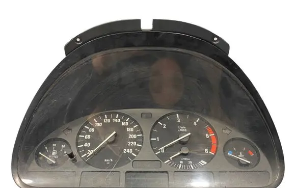 BMW 5 E39 Speedometer (instrument cluster) 8381198 62118381198