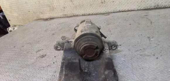 Opel Insignia A Rear brake caliper