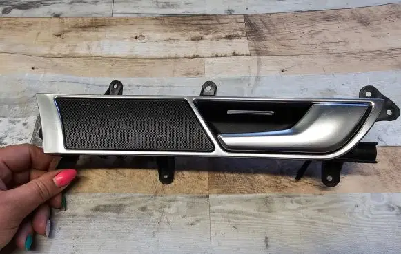 Front door interior handle