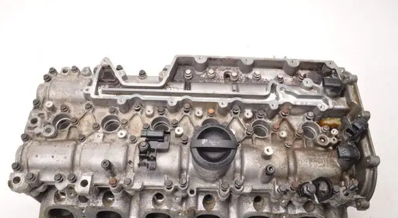 Volvo S60 Engine head RF7G9N6090AB