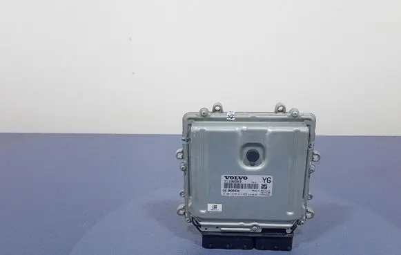 Volvo V60 Engine control unit/module ECU 31336983