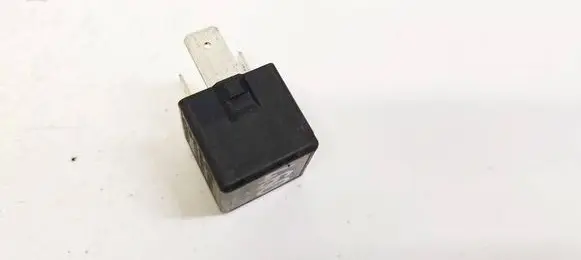 Audi A3 S3 8P Other relay 1K0951253A V23134J52X430