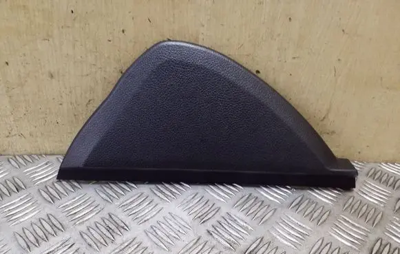 Dashboard side end trim