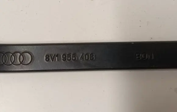 Audi A3 S3 8V Windshield/front glass wiper blade 8V1955408 3392126113