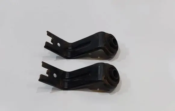 Toyota Verso Radiator mount bracket