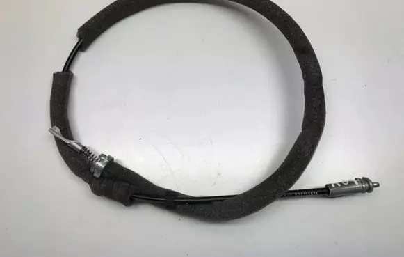 Audi A6 Allroad C5 Gear shift cable linkage 8D2713575