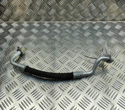 Volvo XC40 Air conditioning (A/C) pipe/hose 32226960