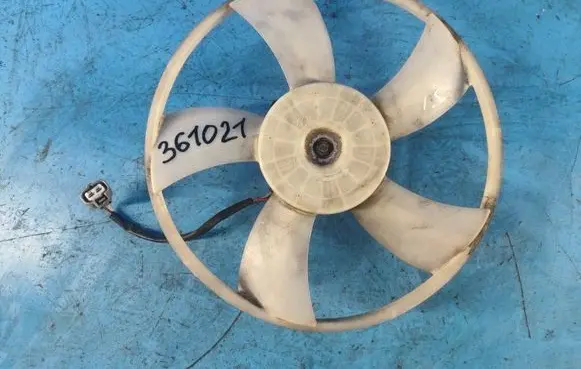 Toyota Sienna XL20 II Fan impeller 163610P100