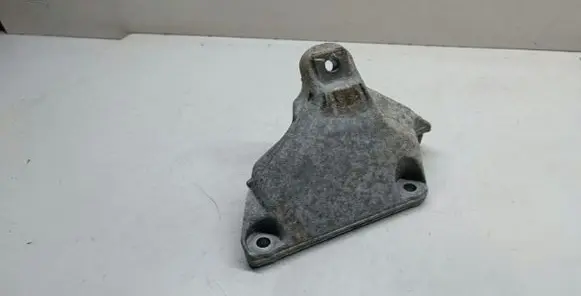 BMW 4 F32 F33 Engine mounting bracket 6788610