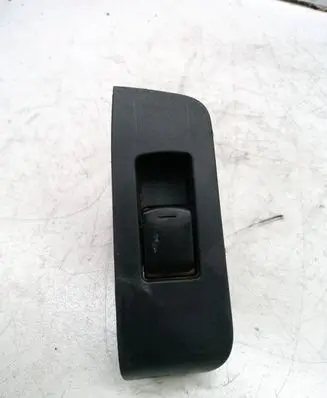 Nissan Navara D40 Electric window control switch 82961