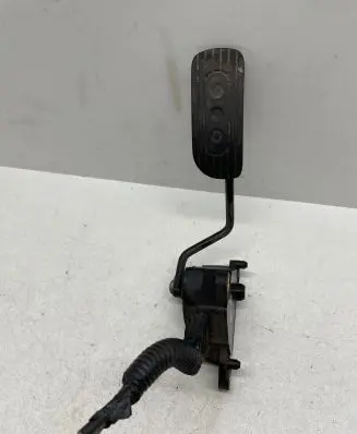 Nissan Note (E11) Accelerator throttle pedal 18002AX700 11005 1876B
