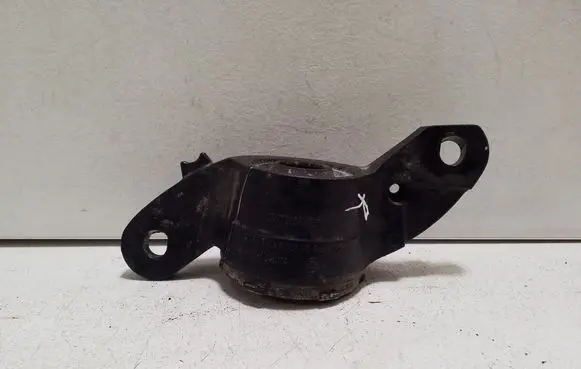 Land Rover Discovery Sport Front shock absorber mounting bracket GK7218A116