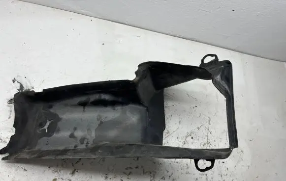 Audi A6 S6 C6 4F Intercooler air channel guide 4F0145333B