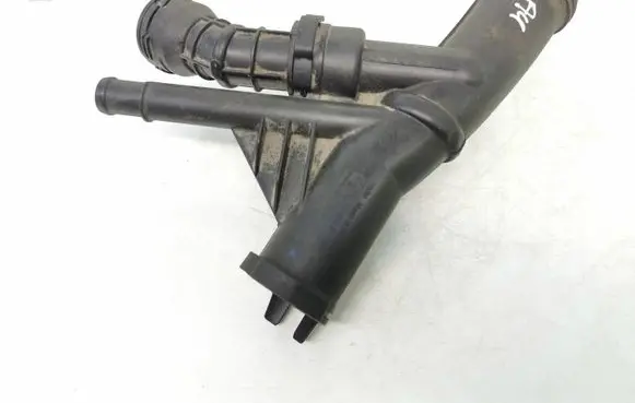 Volkswagen Golf VII Engine coolant pipe/hose 04L121026F 04L121071E PA66GF30
