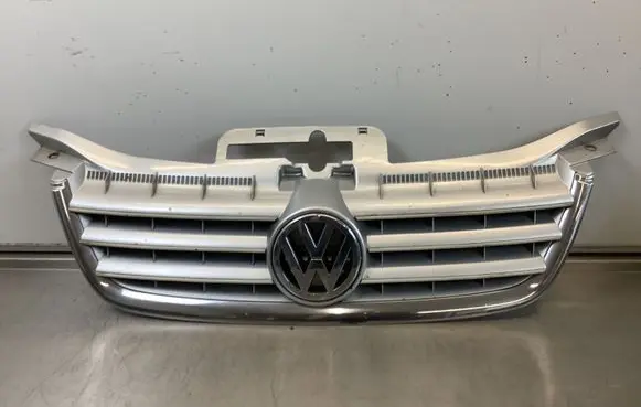 Volkswagen Touran I Front grill 314810000