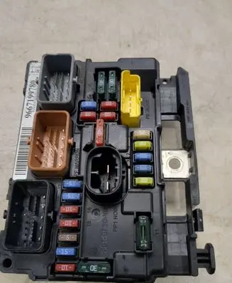 Citroen DS3 BSM Control unit 9667199780