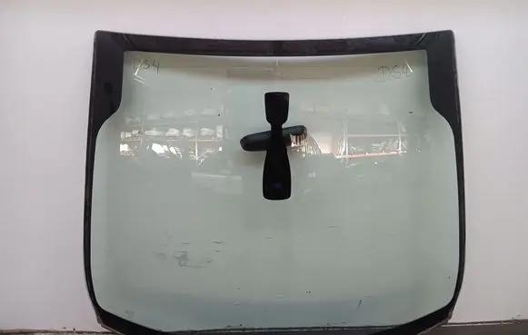 Citroen DS4 Front windscreen/windshield window 