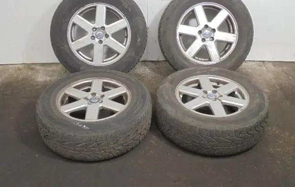Volvo XC90 R12 alloy rim 8646831