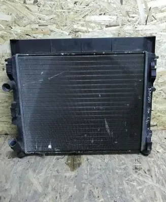 Renault Kangoo I Coolant radiator