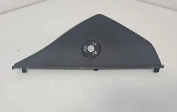 Hyundai i20 (GB IB) Dashboard side end trim 84767C8100 EK2134 607757