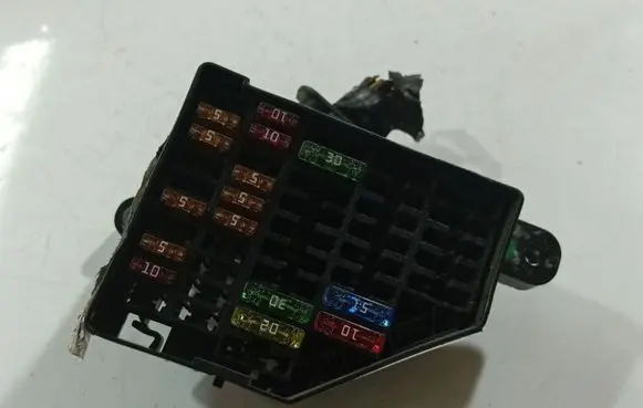 Volkswagen PASSAT B6 Fuse box set 3C1941824