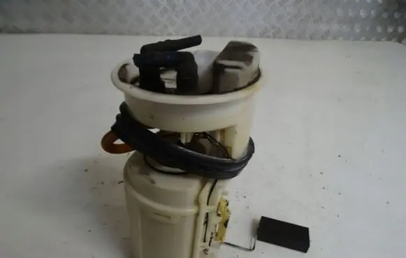 Seat Leon (1M) In-tank fuel pump 1J0919051H