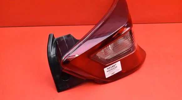 Nissan Micra C+C Rear/tail lights 220-18727