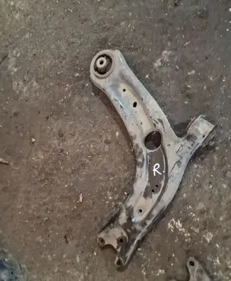 Skoda Superb B8 (3V) Front lower control arm/wishbone