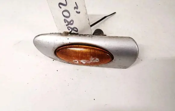 Opel Vectra B Front fender indicator light