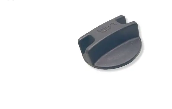 Nissan Note (E12) Oil filler cap 