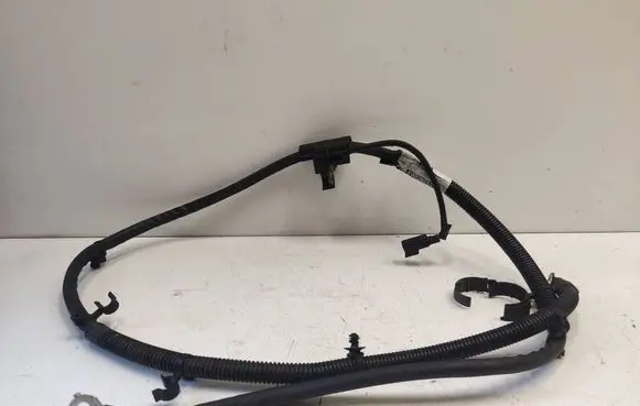 Ford Focus Positive cable (battery) AV6T14A280