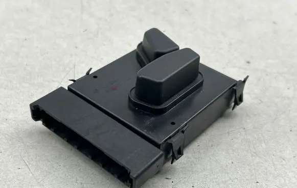 Chrysler Pacifica Seat control switch 10126364 68233979AA