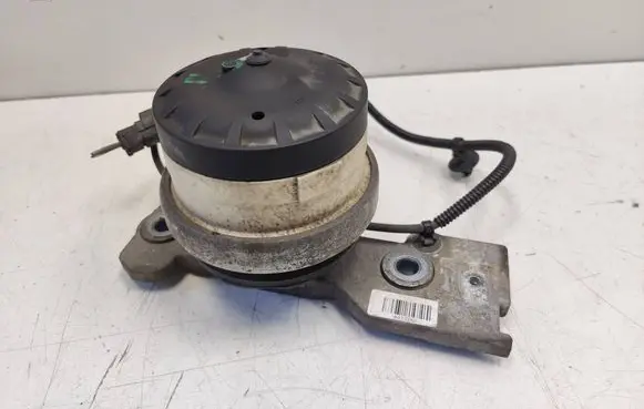 Peugeot 508 Engine mount bracket 9677674580