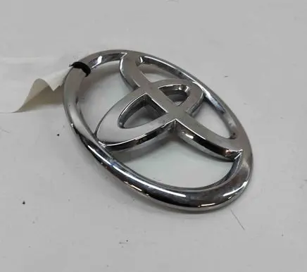 Toyota Sienna XL20 II Manufacturer badge logo/emblem 9097502072