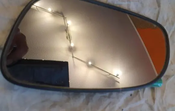 Volvo V70 Wing mirror glass 3001997