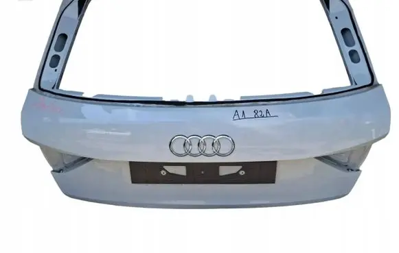 Audi A1 Tailgate/trunk/boot lid 82A827105A