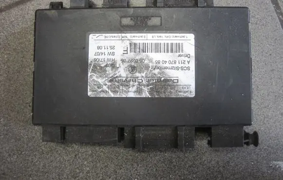 Mercedes-Benz E W211 Seat control module A2118704085