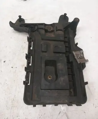 Volkswagen PASSAT CC Battery box tray 1K0915333D