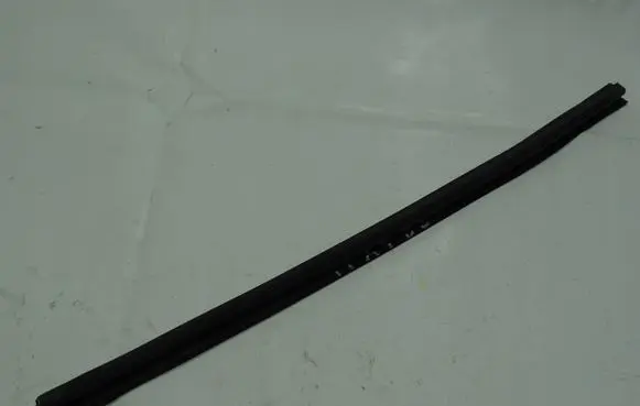 Audi A4 S4 B8 8K Rubber seal loading door 8K0839480C