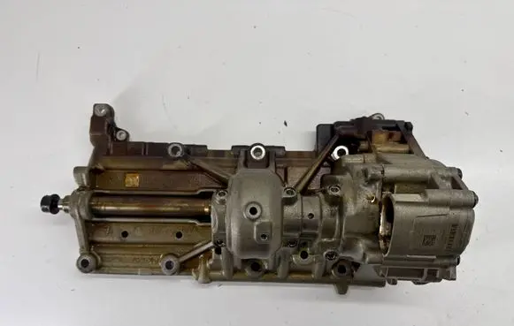 BMW X1 E84 Oil pump 11277632111 7632111