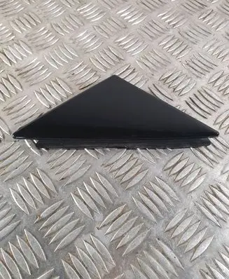 Volvo XC60 Front door glass trim molding 31672922
