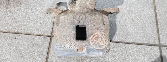 Mitsubishi L200 Front brake caliper