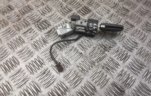 Citroen C4 I Ignition lock N0502455