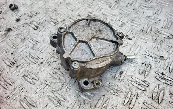 Ford Focus C-MAX Vacuum pump D1651A
