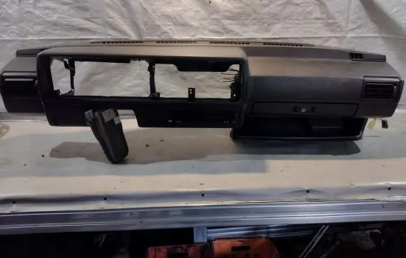 Volkswagen Golf II Dashboard