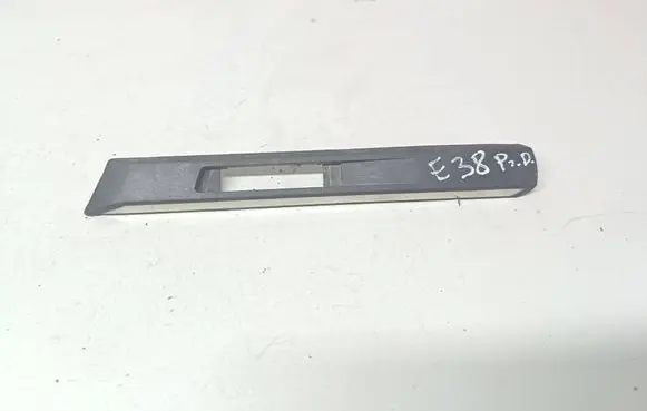 BMW 7 E38 Fender trim (molding) 8165220 8208388