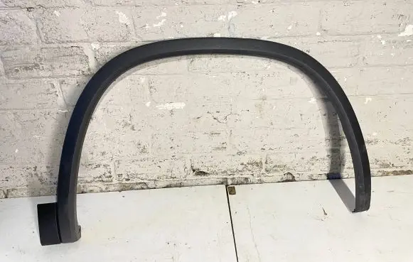 Front arch trim