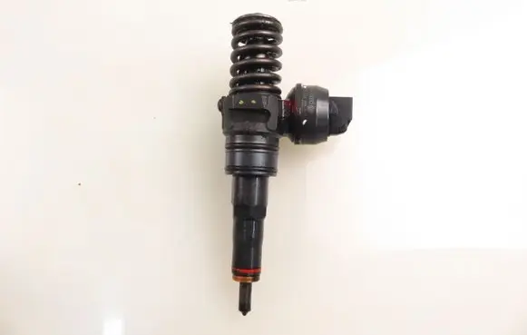 Volkswagen Sharan Fuel injector 0414720038 038130073AK